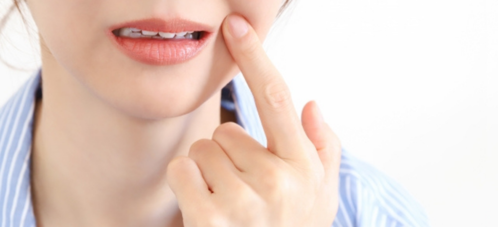 歯茎の黒ずみを解消して健康的な色を取り戻す5つの方法
